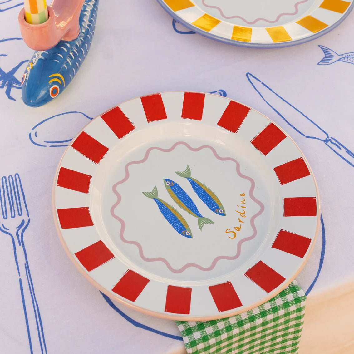 Sardine Enamel Dinner Plate - ENML - PLATE - FISH - 25 - Uneeka