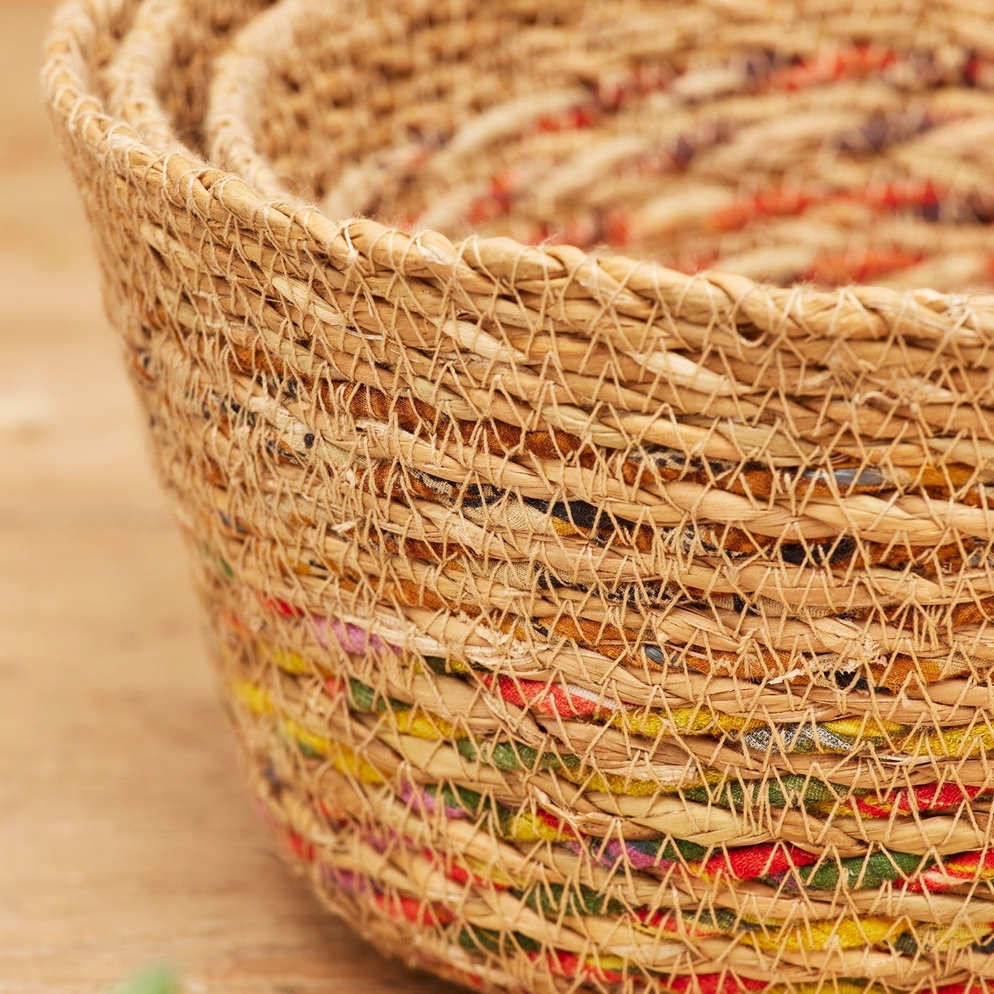 Sari & Hogla Seagrass Round Basket - BSK60 - Uneeka