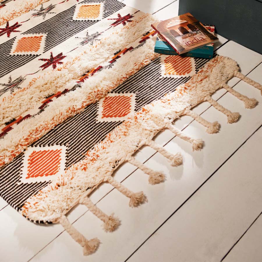 Shath Diamond Motif Rug With Chunky Tassels - R18546 - Uneeka