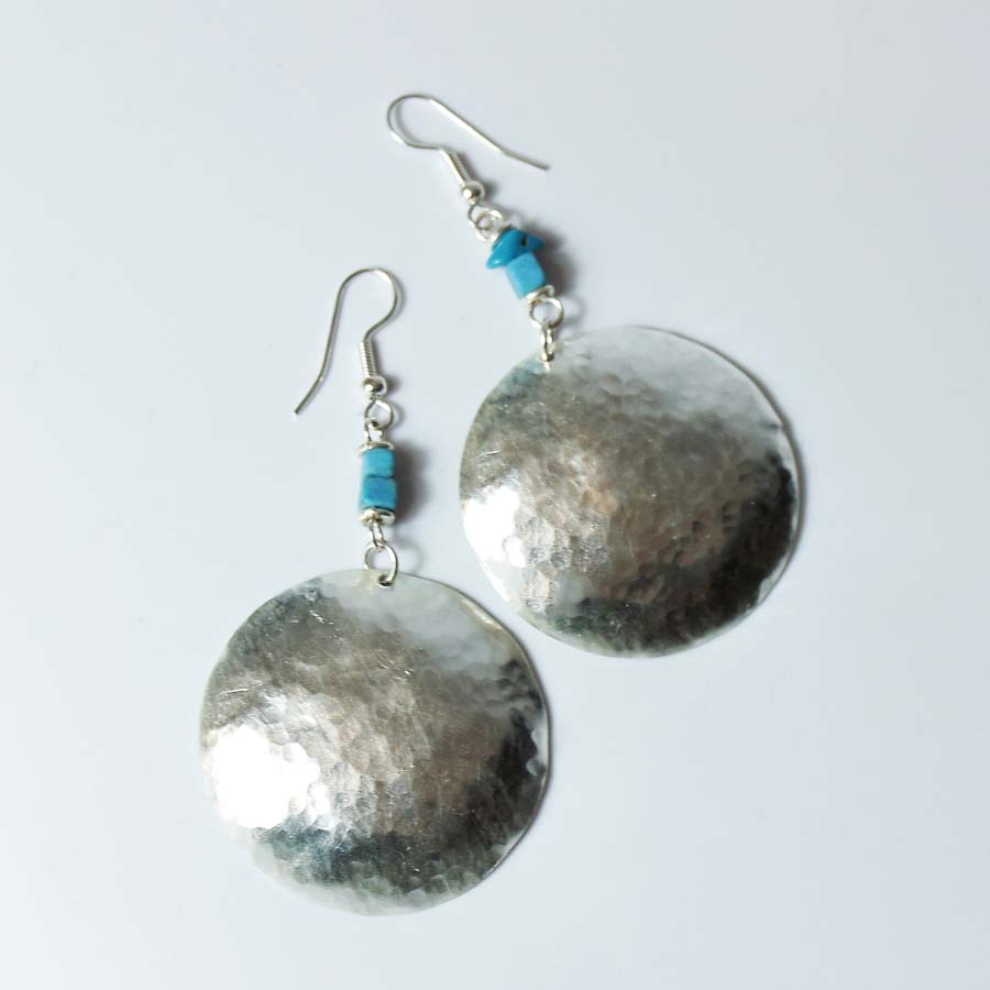 Silver Plate Domed Circle With Turquoise Chip Earrings - JELS7 - Uneeka