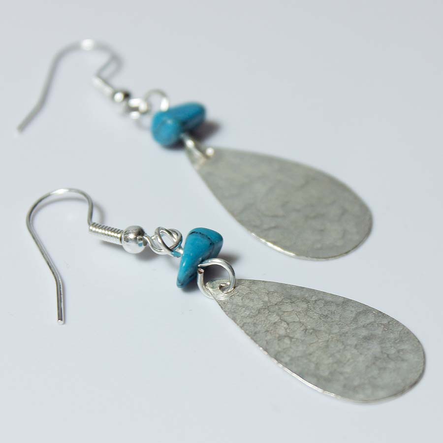 Silver Plated Small Oval & Turquoise Chip Earrings - JEMS57 - Uneeka