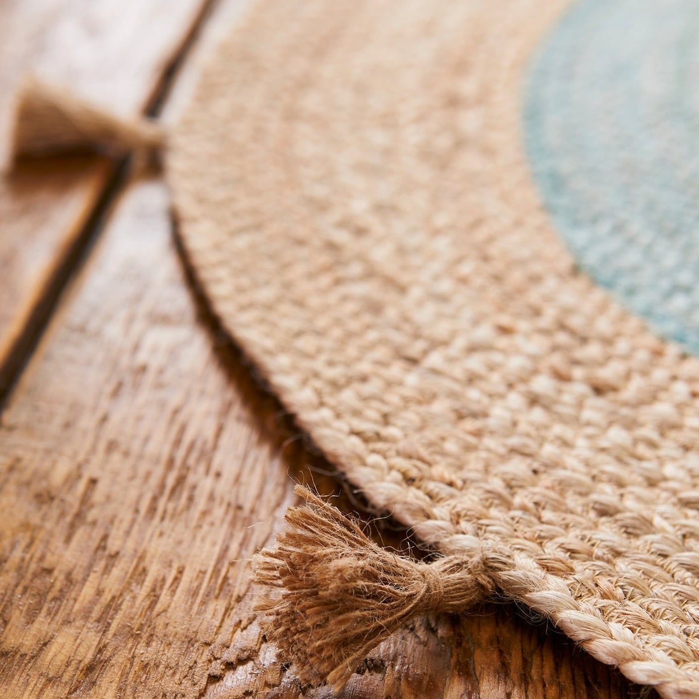 Simple Coloured Jute Rug With Tassels - R12190GO - Uneeka