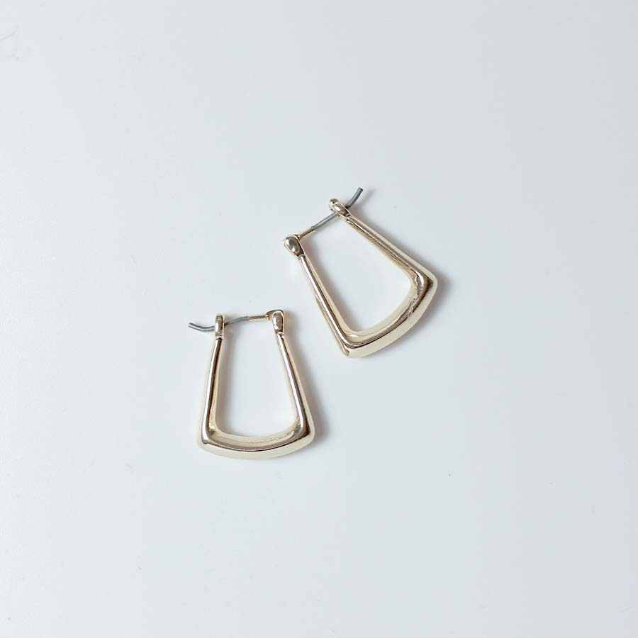 Small Triangle Shape Earrings - CE - 4778 - GD - Uneeka