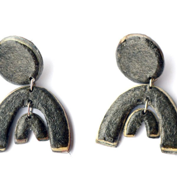 Tengetile Pulp Stud Earrings* - TPE charocal - Uneeka