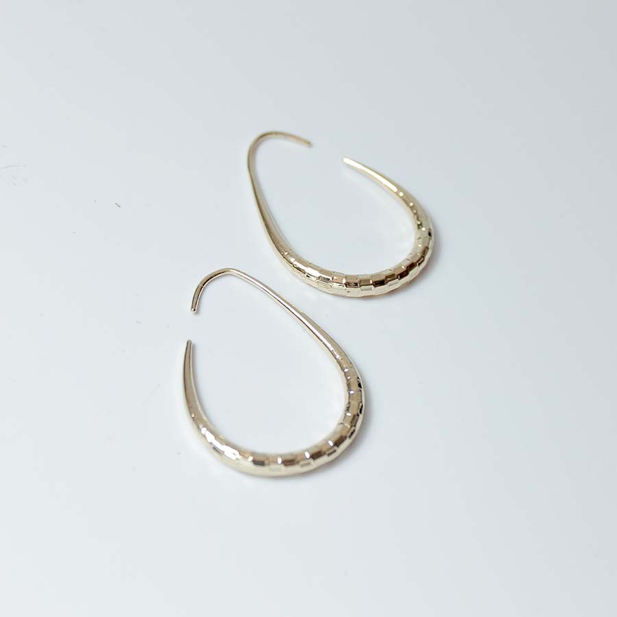 Textured Oval Shape Brass Earrings - CE - 4307 - GD - Uneeka