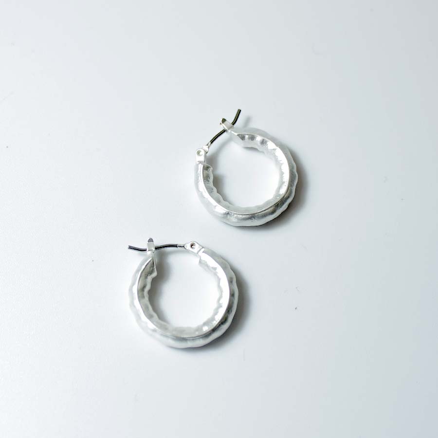 Textured Round Hoop Earrings - CE - 4122 - MS - Uneeka