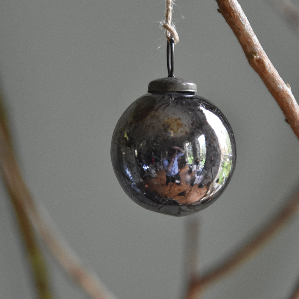 Vintage Round Decoration Antique Silver - ANC8166S - Uneeka