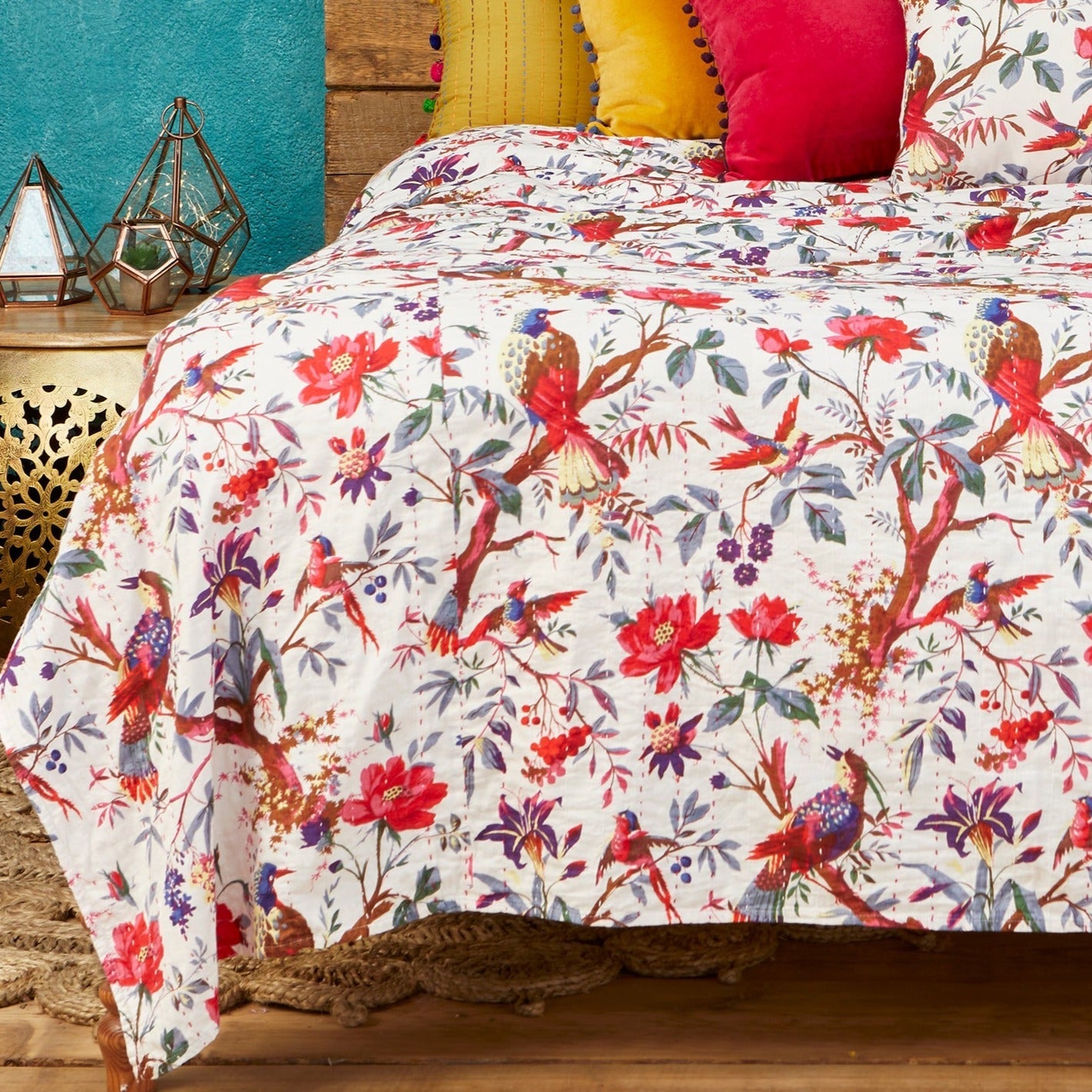 White Throw With Birds Of Paradise Design - B13WH - Uneeka