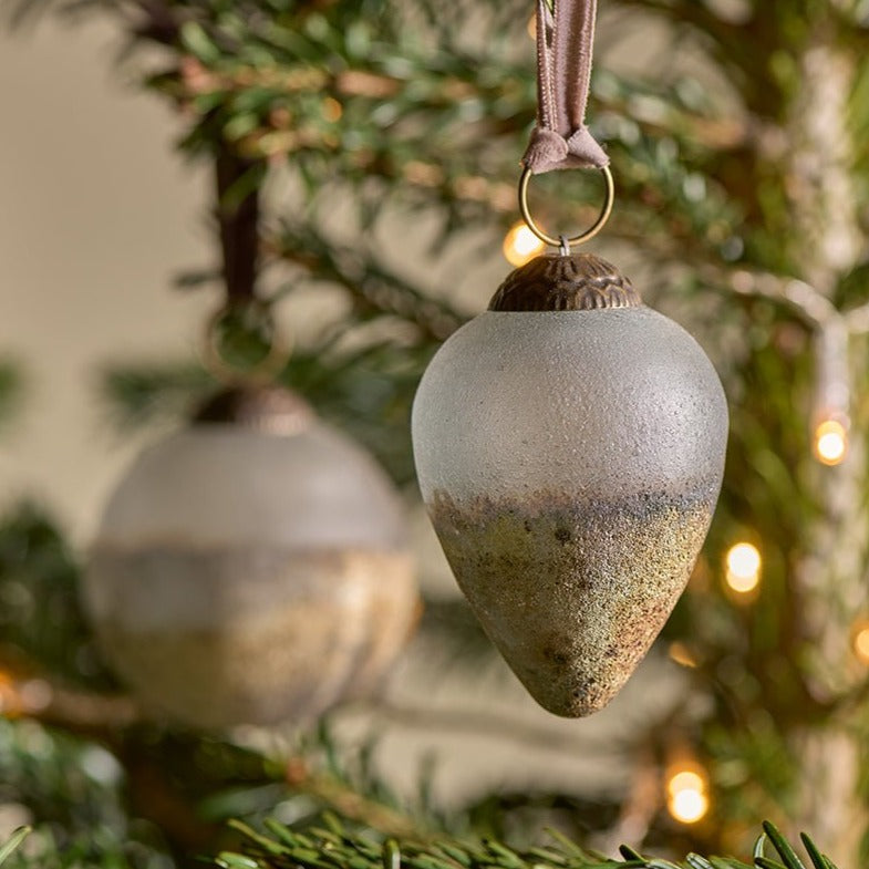 Ngolo Glass Bauble